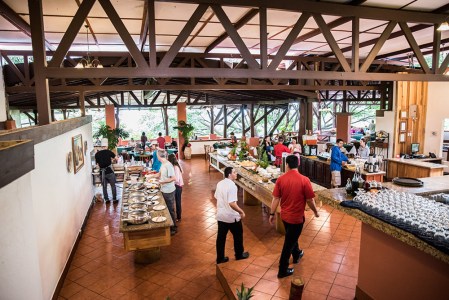 dining-at-hacienda-guachhipelín-is-a-delicious-experience