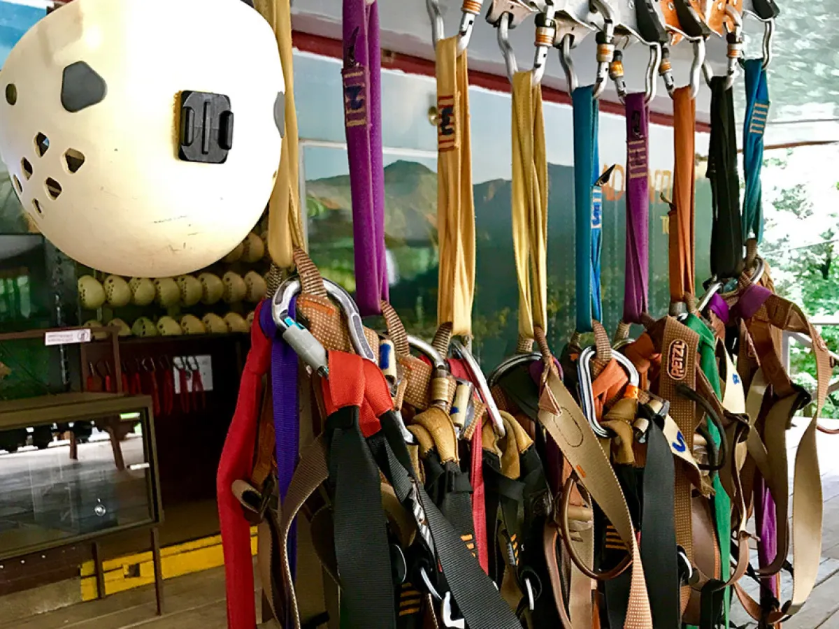 hotel hacienda guachipelin Adventure Center harnesses