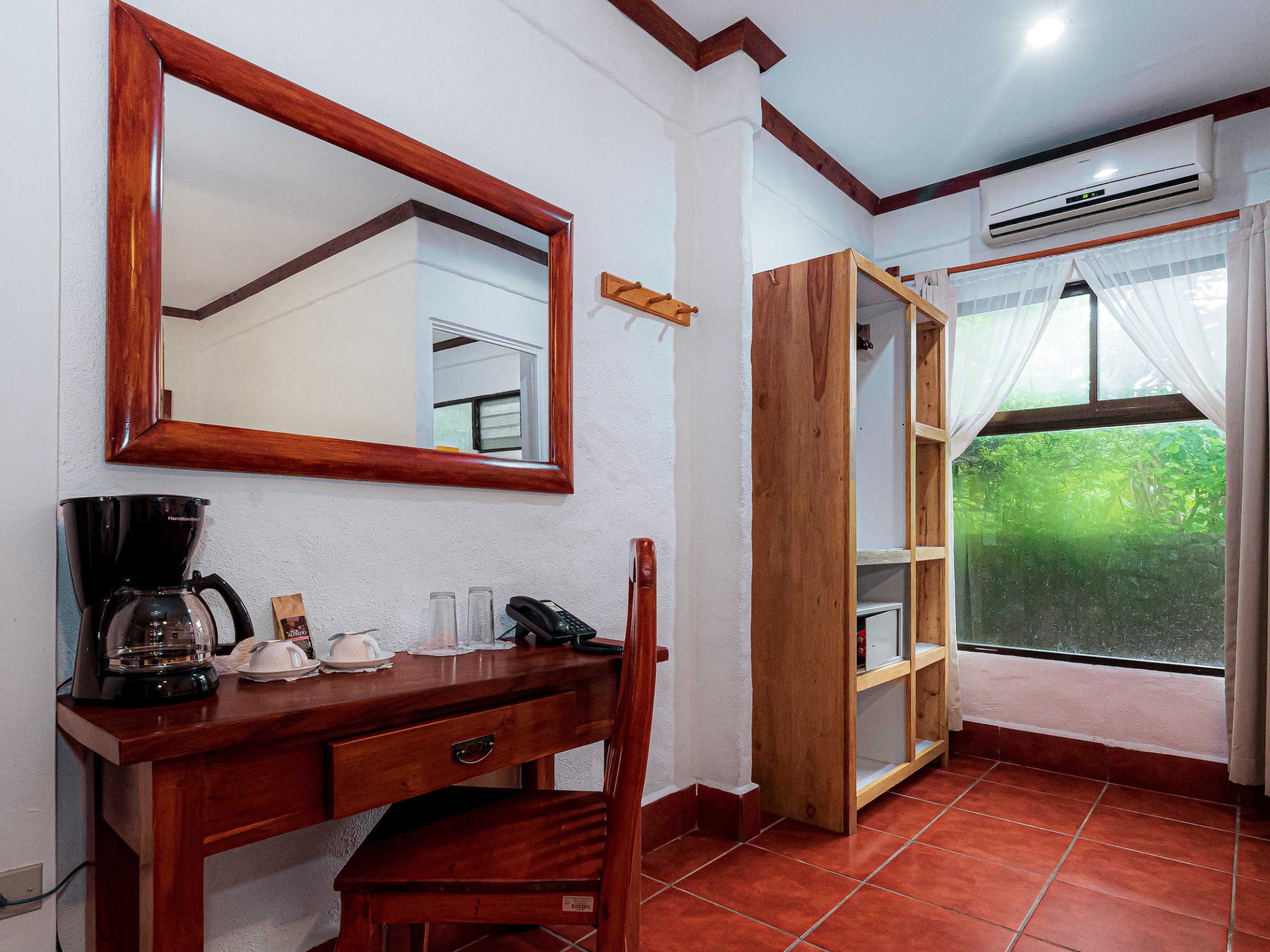 Hotel Hacienda Guachipelin standard room