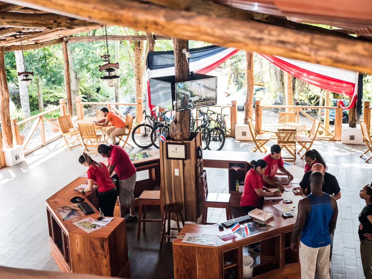 Hotel Hacienda Guachpelin adventure center