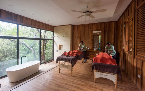 celebrating-love-and-adventure-at-Hotel-Hacienda-Guachipelin-Costa-Rica
