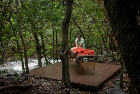 Hacienda-guachipelin-delivers-5-adventure-travel-trends
