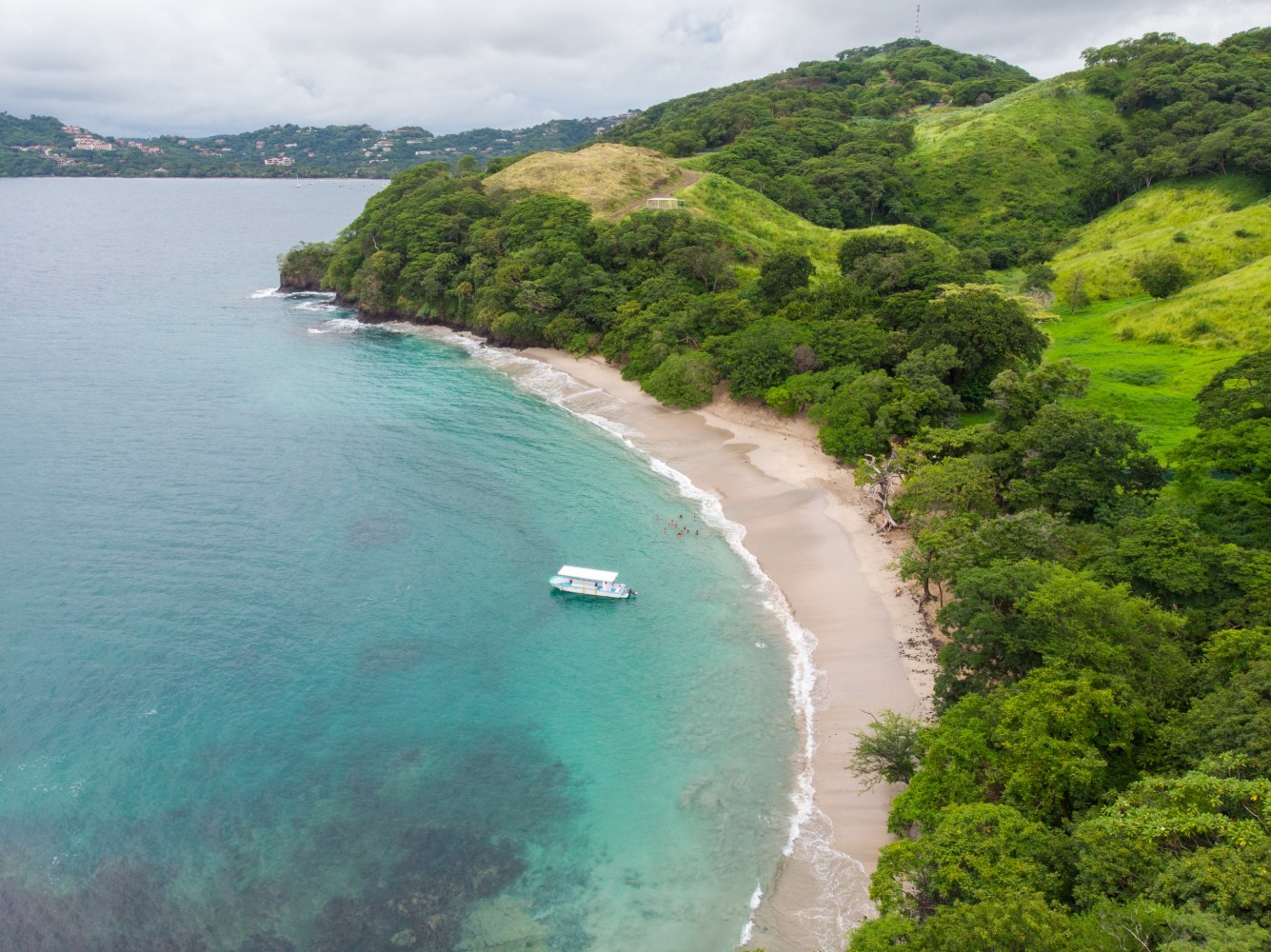 your-perfect-winter-escape-adventure-and-tranquility-at-hotel-hacienda-guachipelin
