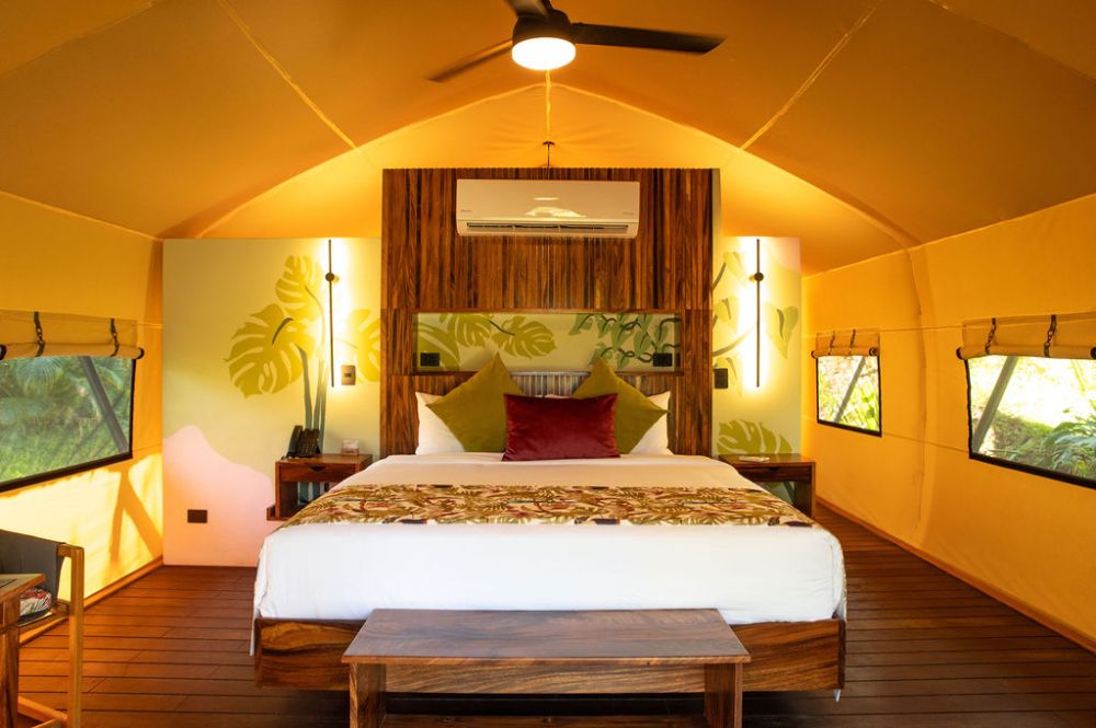 stay-your-way-at-hacienda-guachipelin-rooms-for-every-type-of-traveler